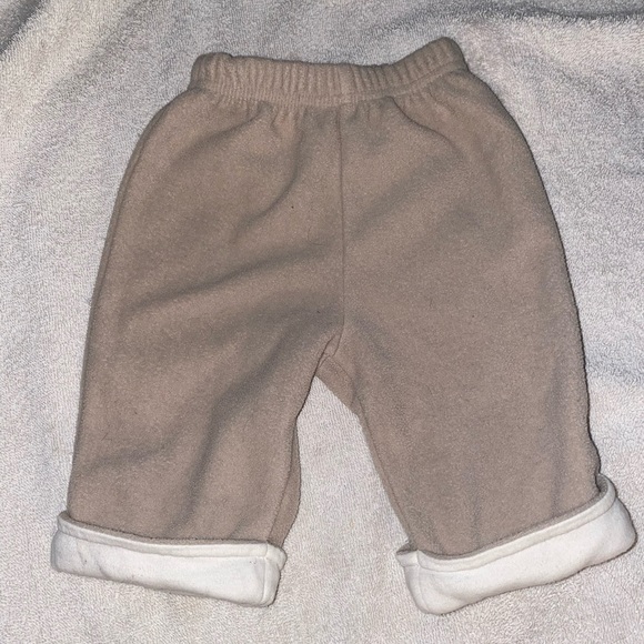 No name cream fleece in three months 13 LB sweatpants - Picture 1 of 2
